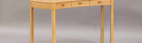 Curved Desk in Oak