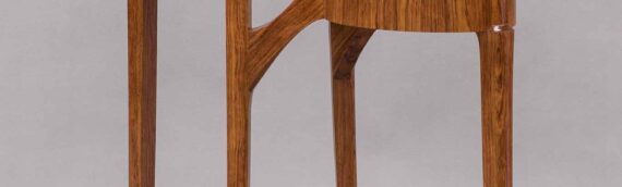 Entry Table with Connected Ovals