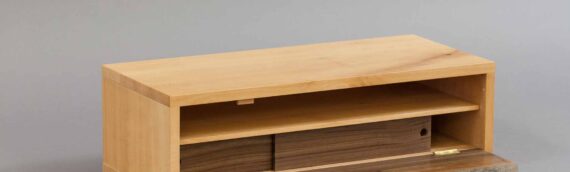 Desktop cabinet