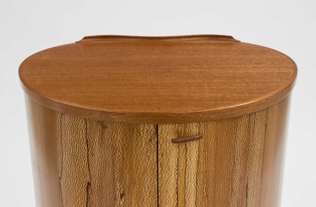 Curved Veneer Liquor Cab