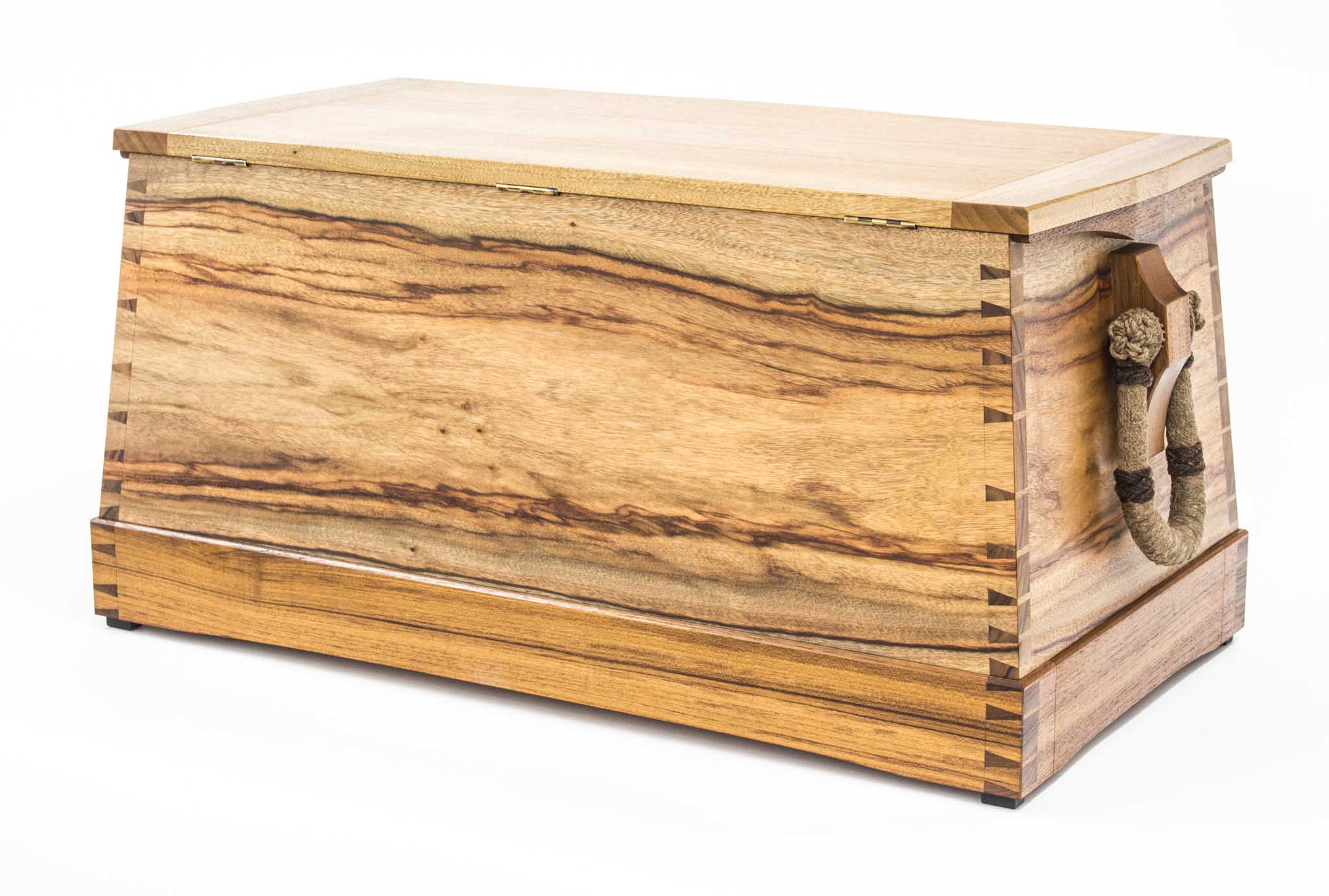 camphor sea chest