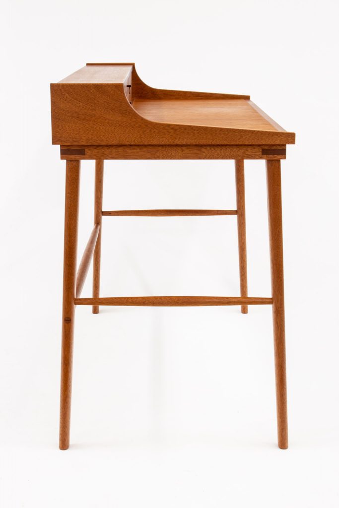 Jurden mahog desk