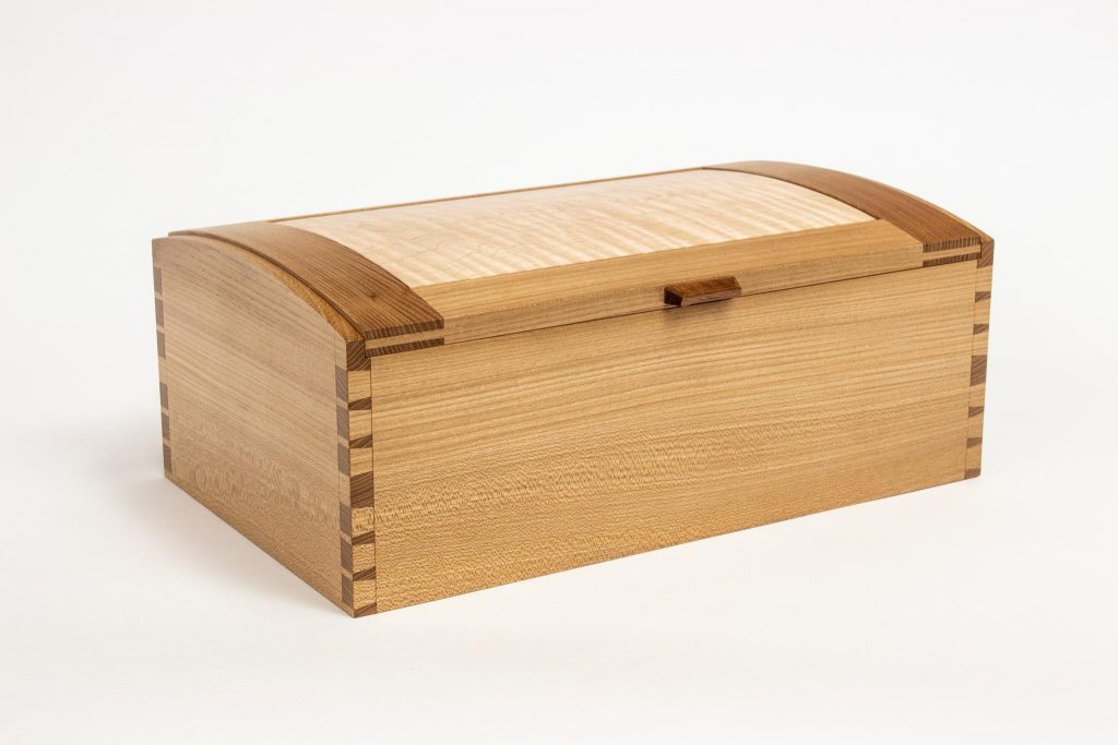 Keoni dovetail box