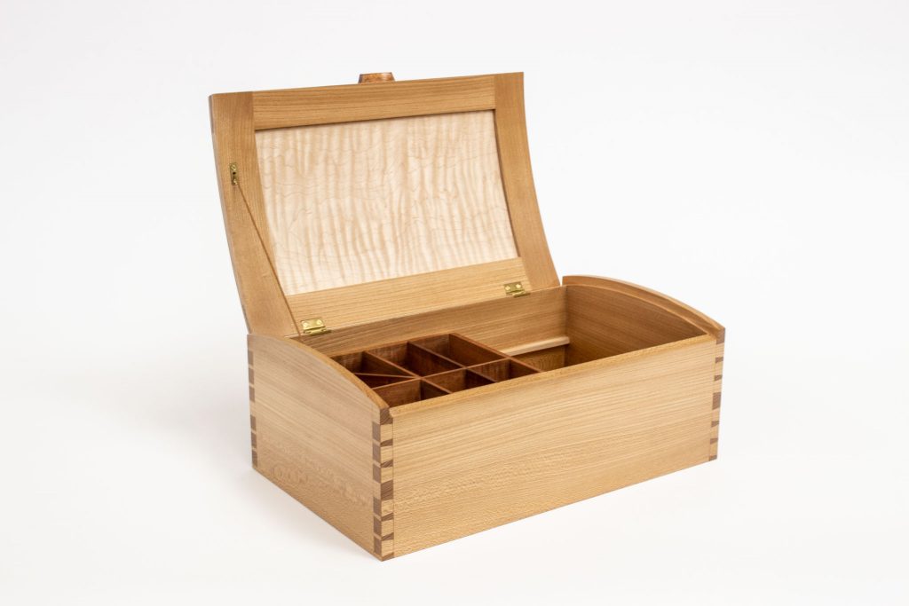 Keoni dovetail box